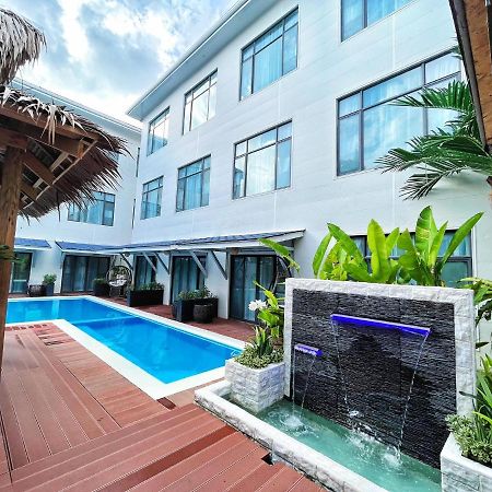 Siargao Seasky Resort Catangnan Экстерьер фото